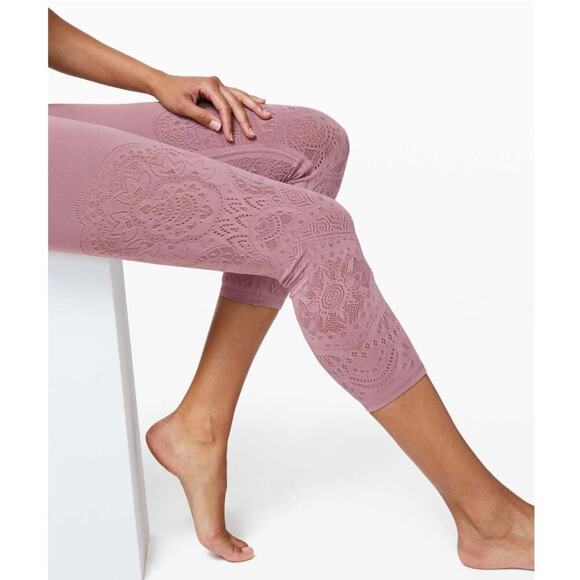 Lululemon Pants - Lululemon Reveal Crop *Zen Expression Vintage Mauve SZ 4